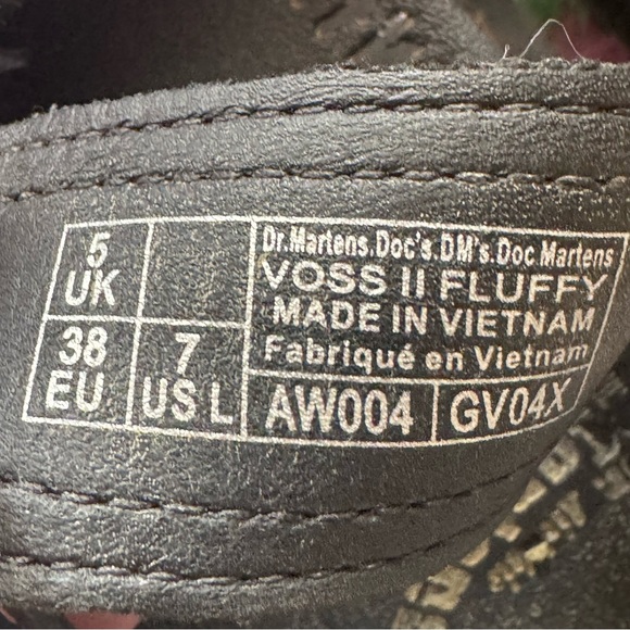 Dr Martens Voss II Fluffy Faux Fur Strap Sandals in Multi — Hydro Leather Sz 7 - Picture 16 of 16